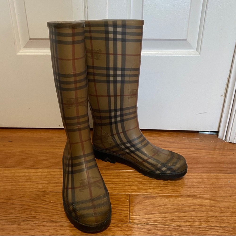 Burberry Rain Boots - Picture 4 of 9